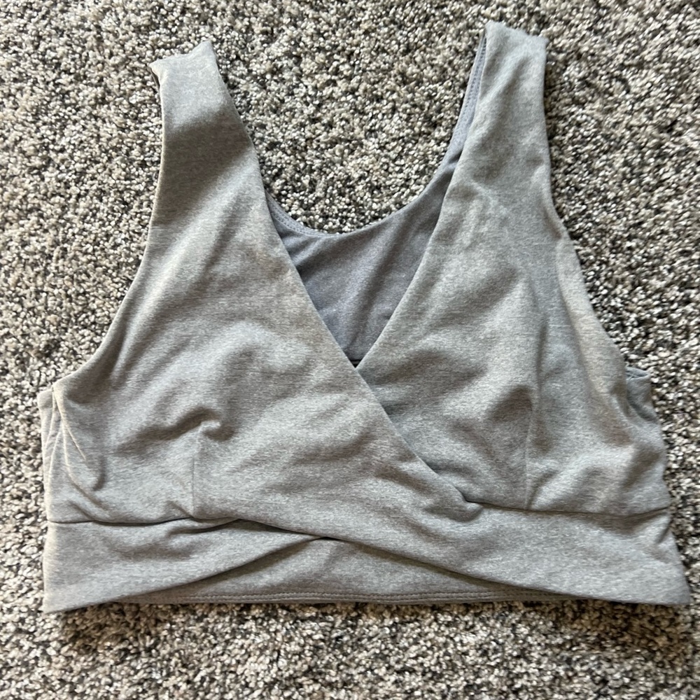 Born primitive sports bra, size medium